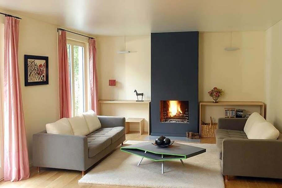 Сатиновый натяжной потолок гостиная