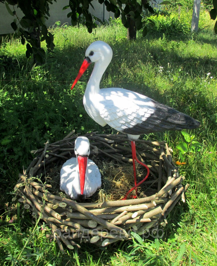 Фигурки для сада Аисты в гнезде