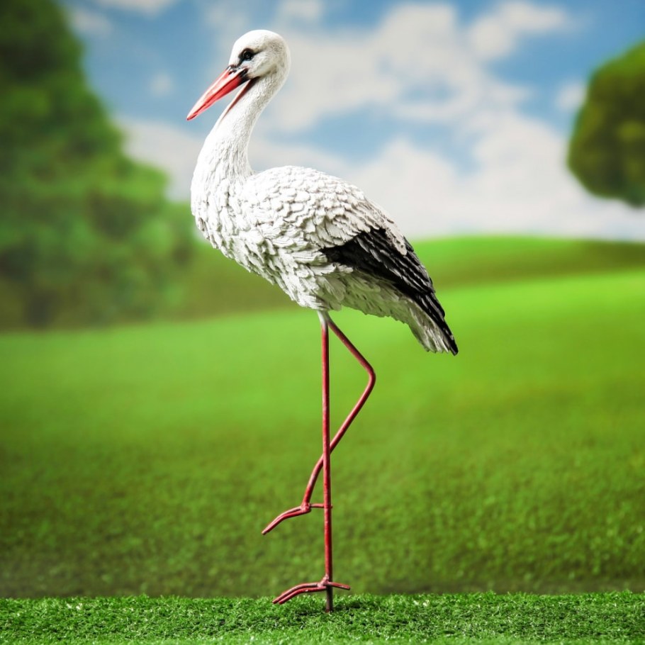 Аист фигурка для сада