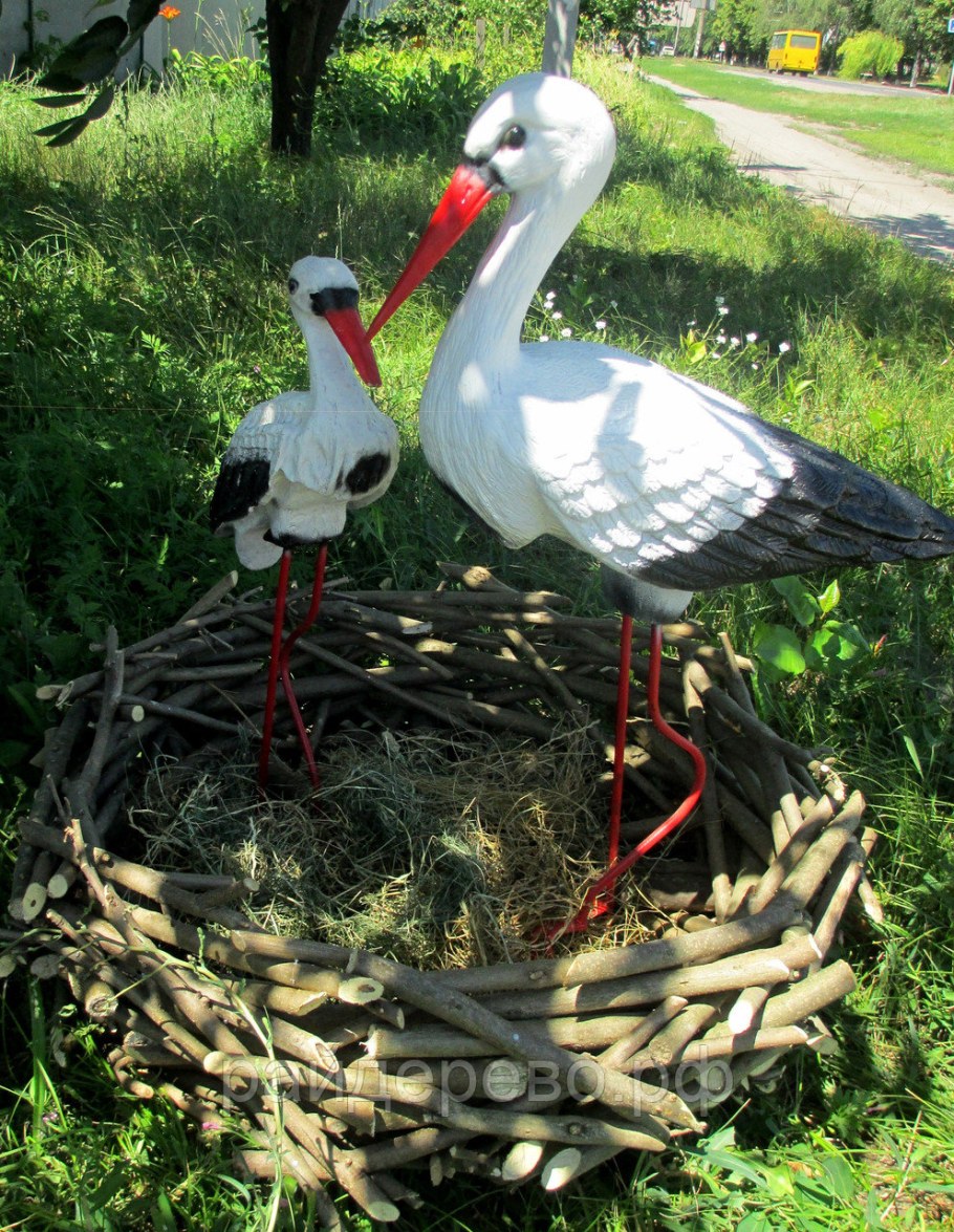 Фигурки для сада Аисты в гнезде