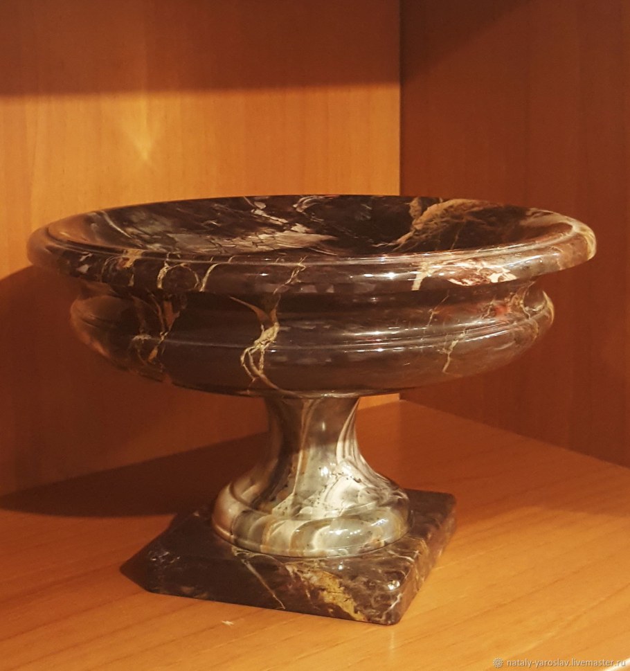 Ваза из яшмы Коковина Эрмитаж