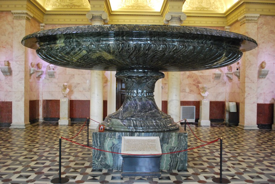 Колыванская ваза Эрмитаж