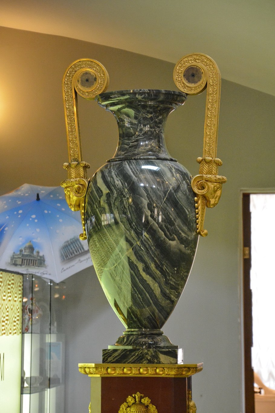 Колыванская ваза Эрмитаж