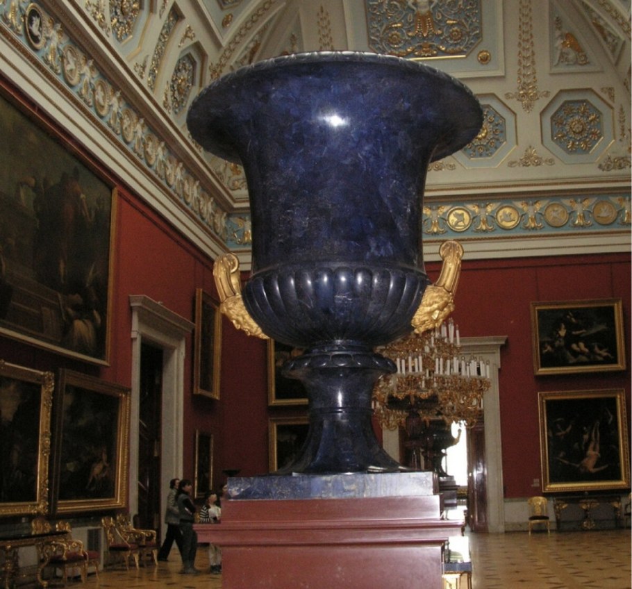 Малахитовая чаша в Эрмитаже