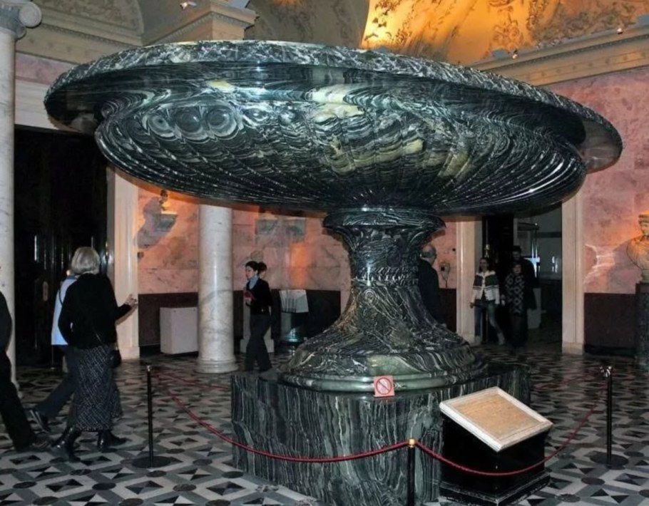 СПБ Эрмитаж Колыванская ваза