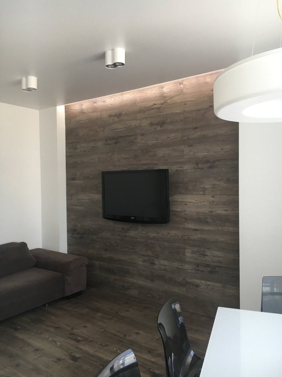 Ламинат на стену