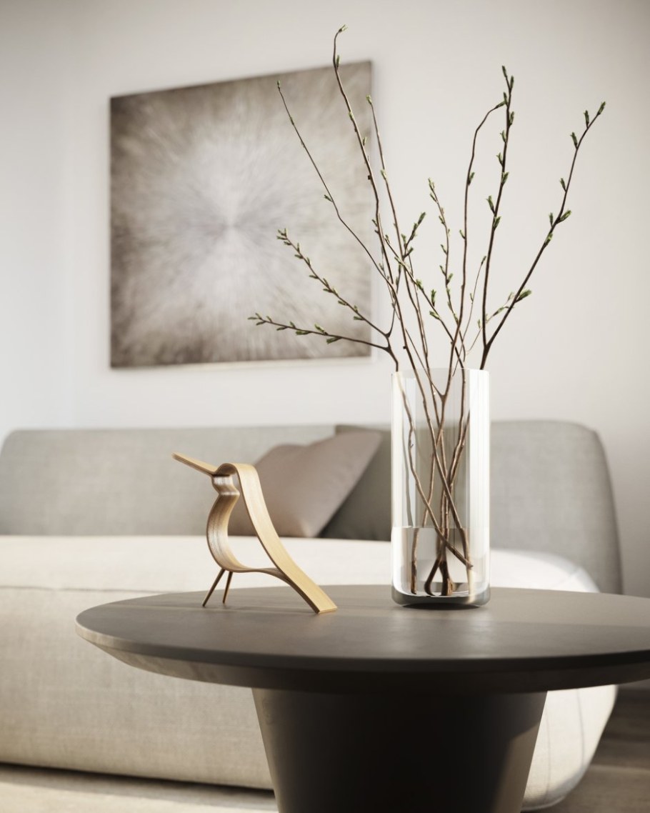 Ваза с декоративными ветками