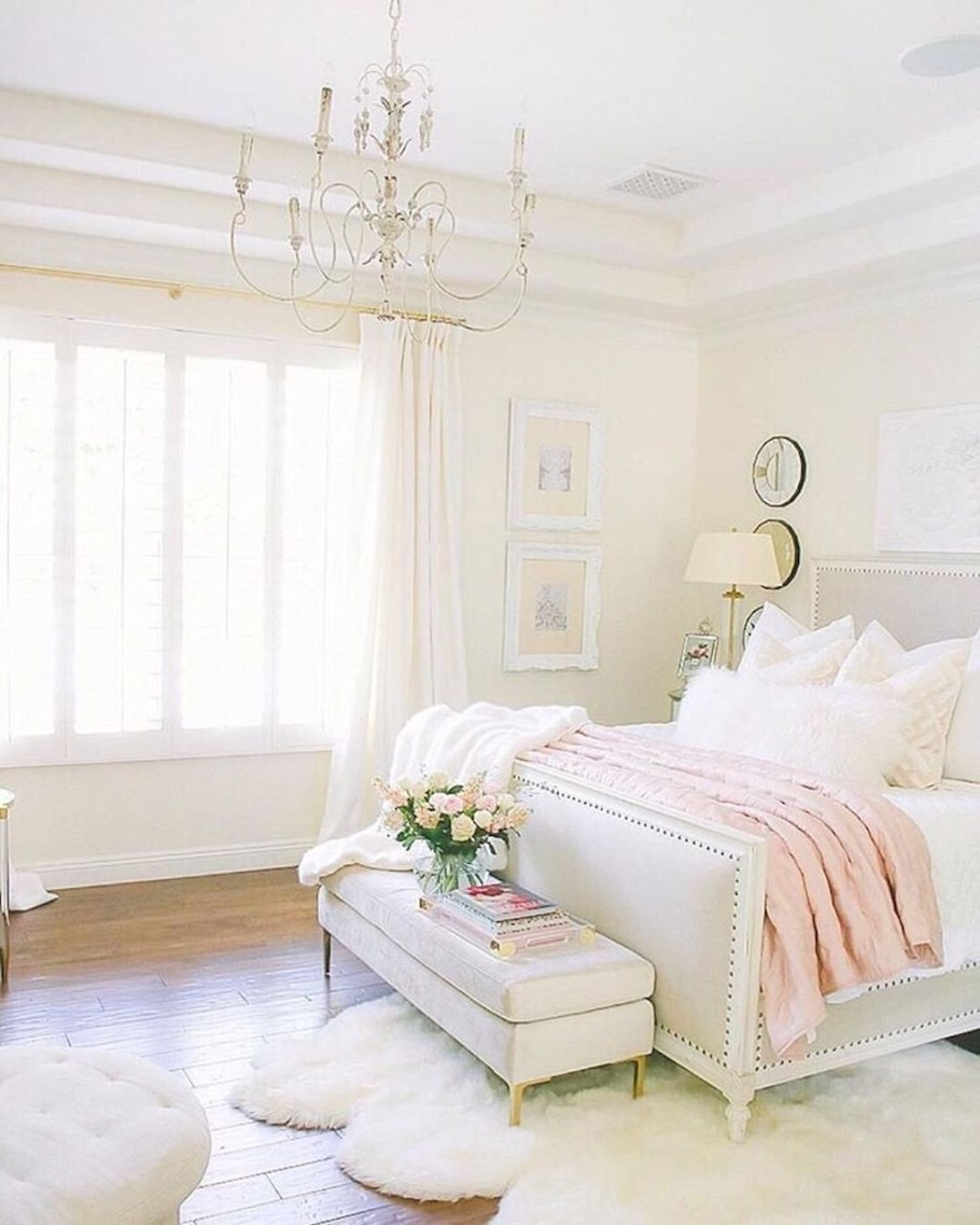 Спальня в пастельных тонах