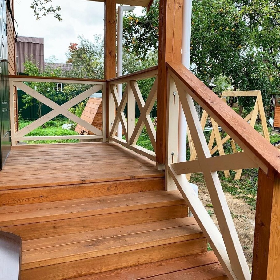 Деревянная веранда