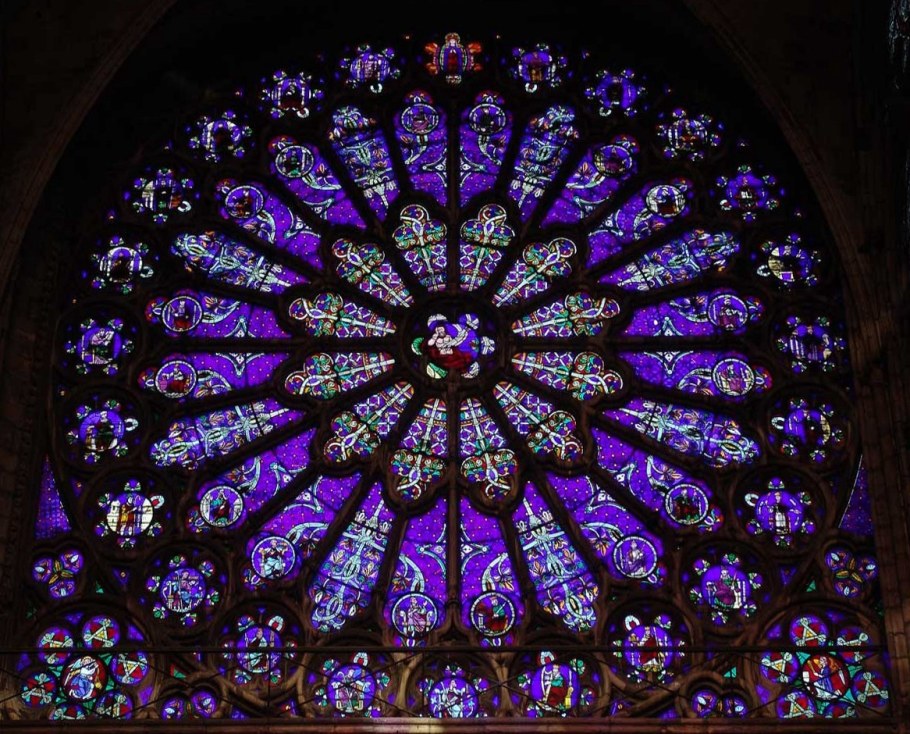 Базилика сен Дени витраж