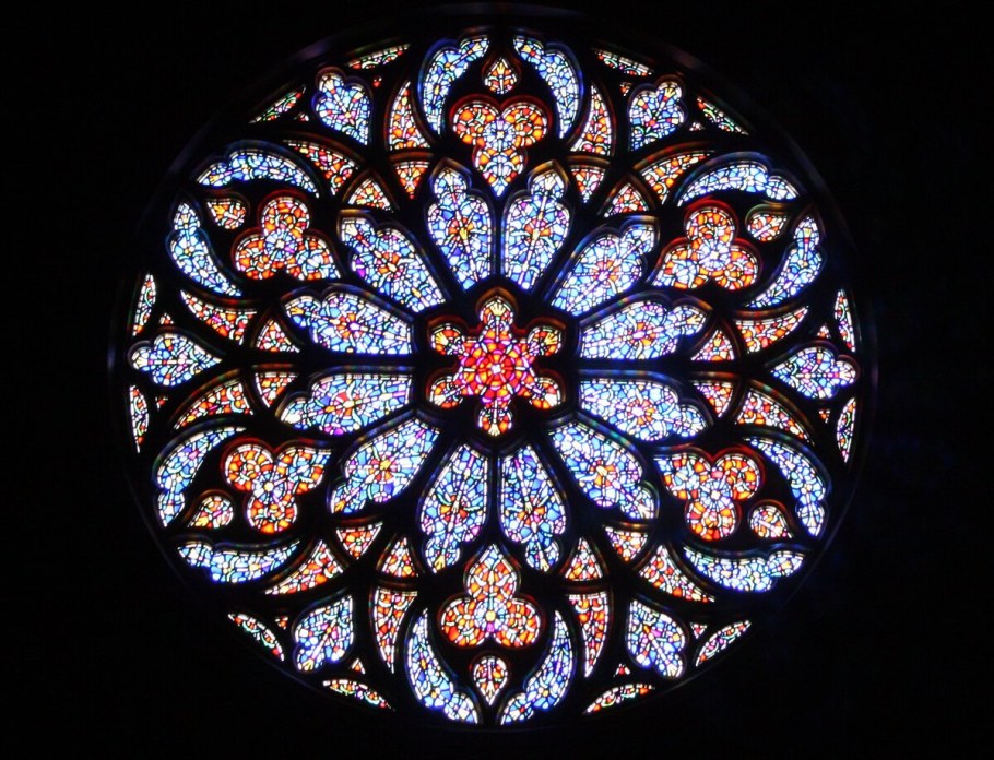 Окно роза готического собора