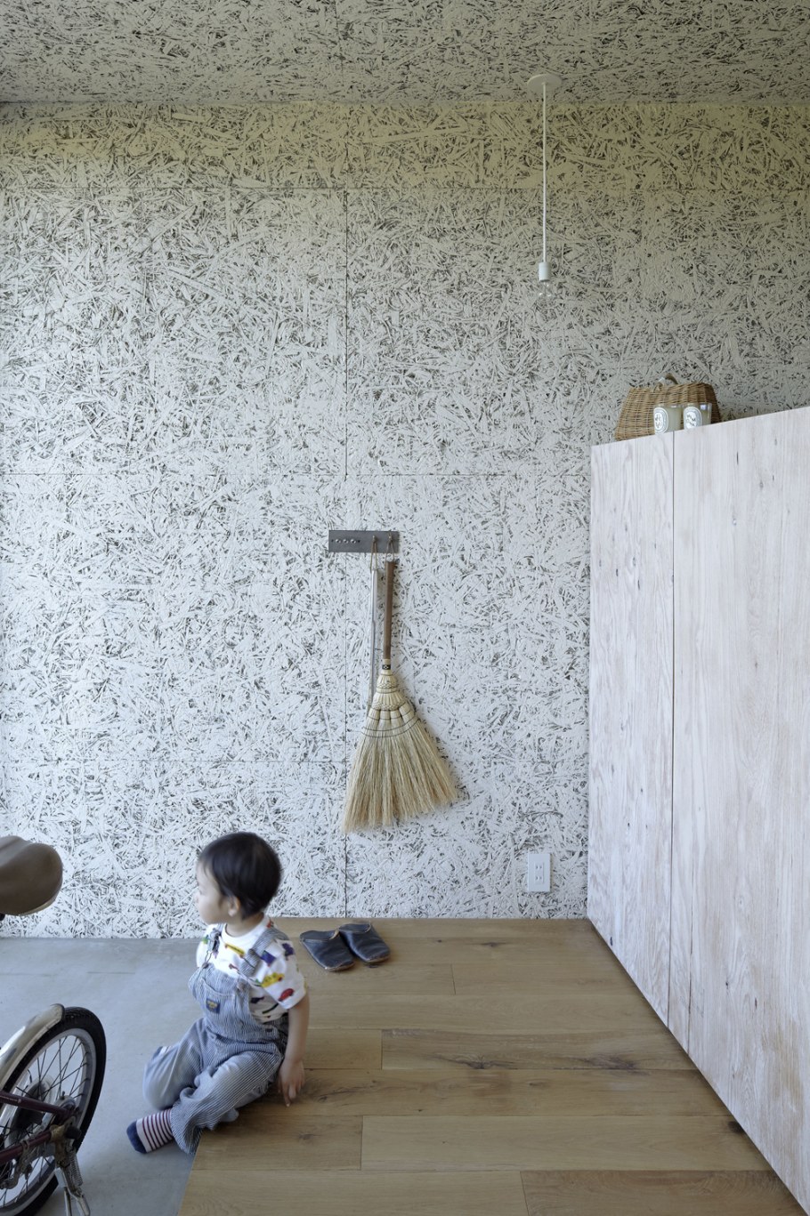 ОСП крашеная в интерьере