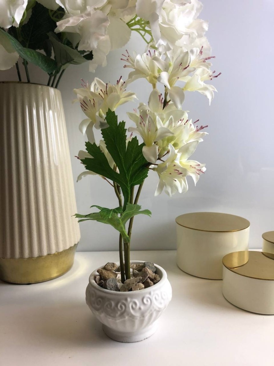 Мини кашпо гипс с искусственными цветами