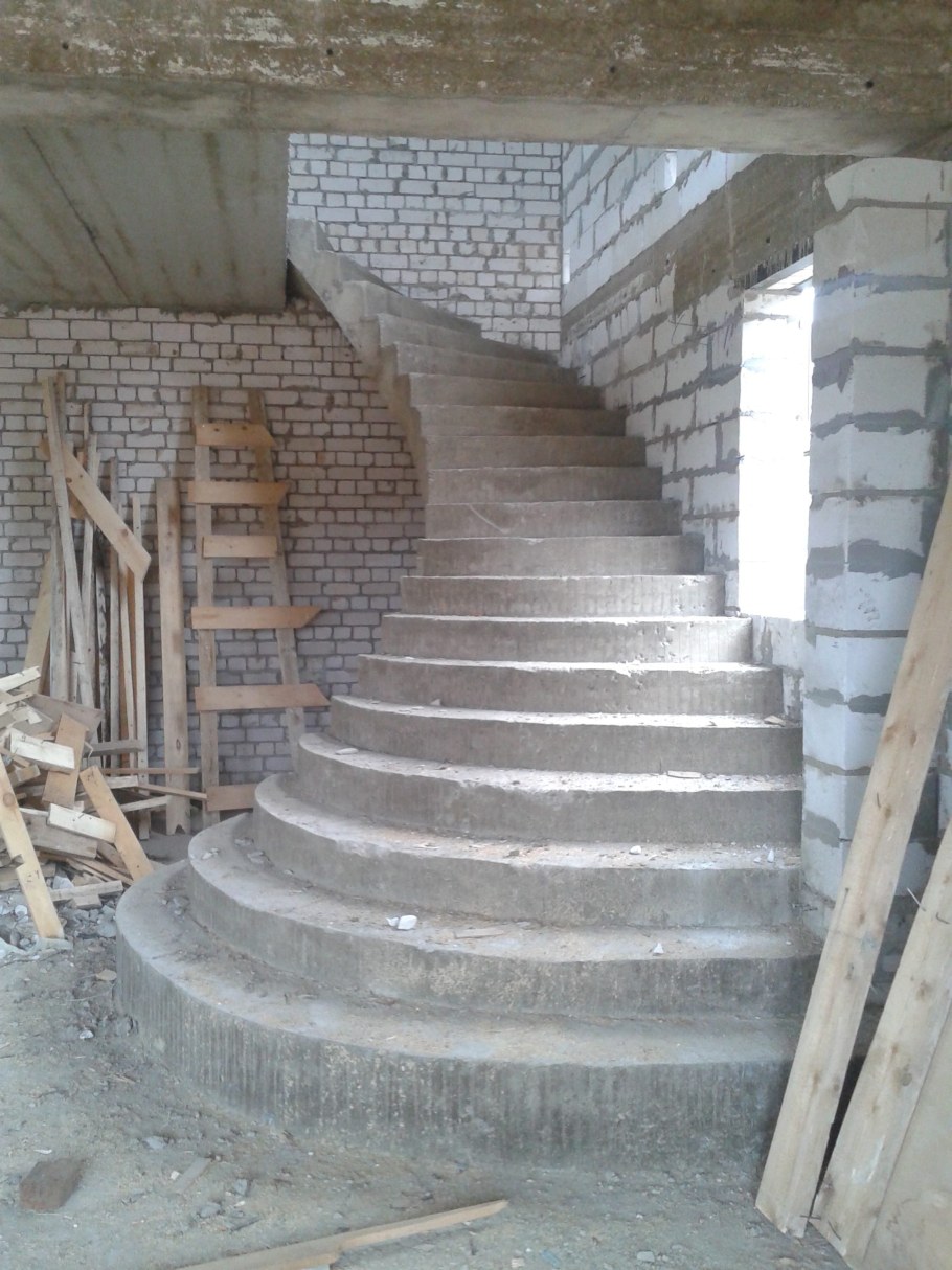 Лестницы бетонные монолитные