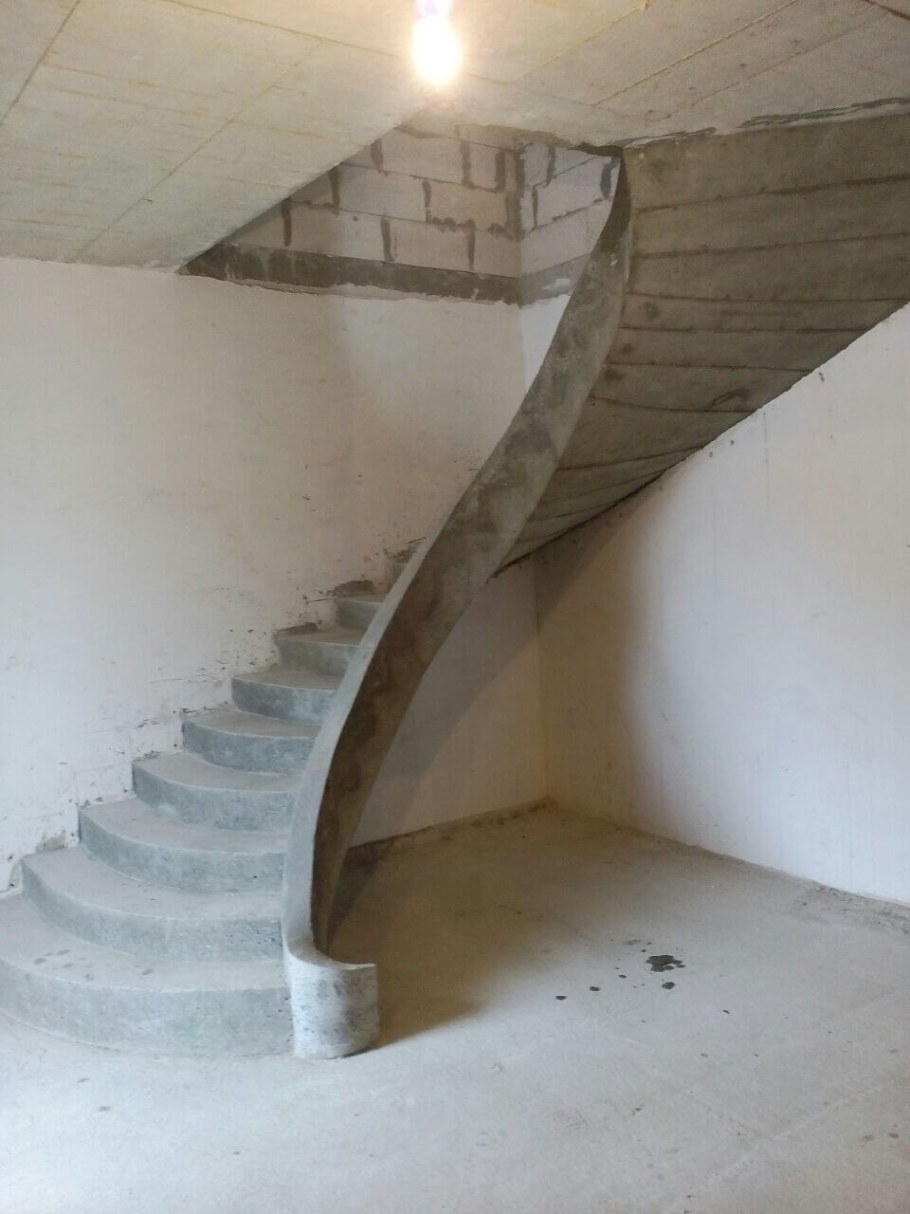 Монолитная лестница