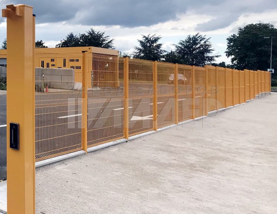 Оранжевый забор