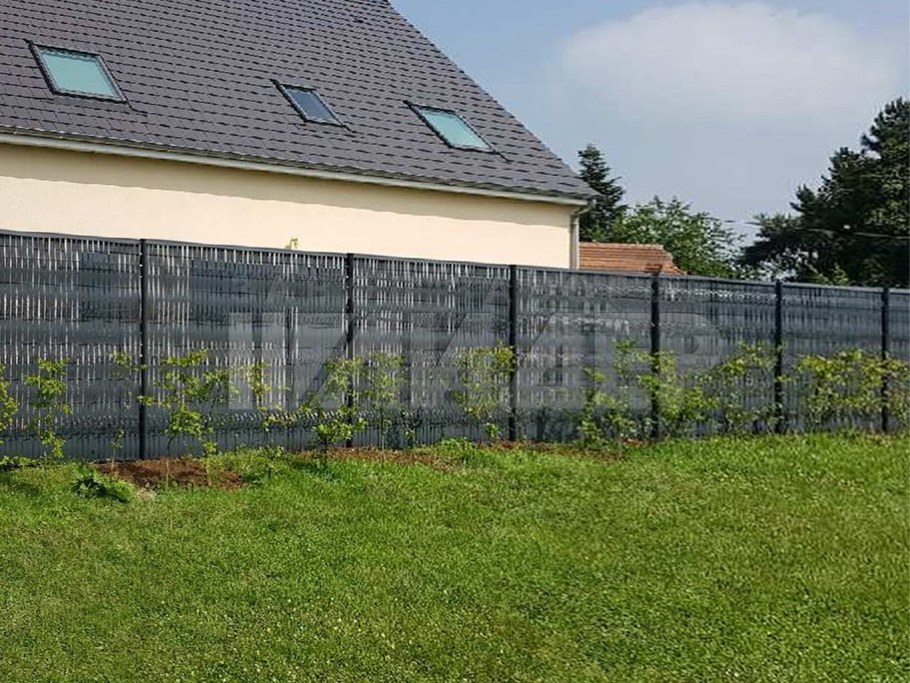 Металлический полупрозрачный забор