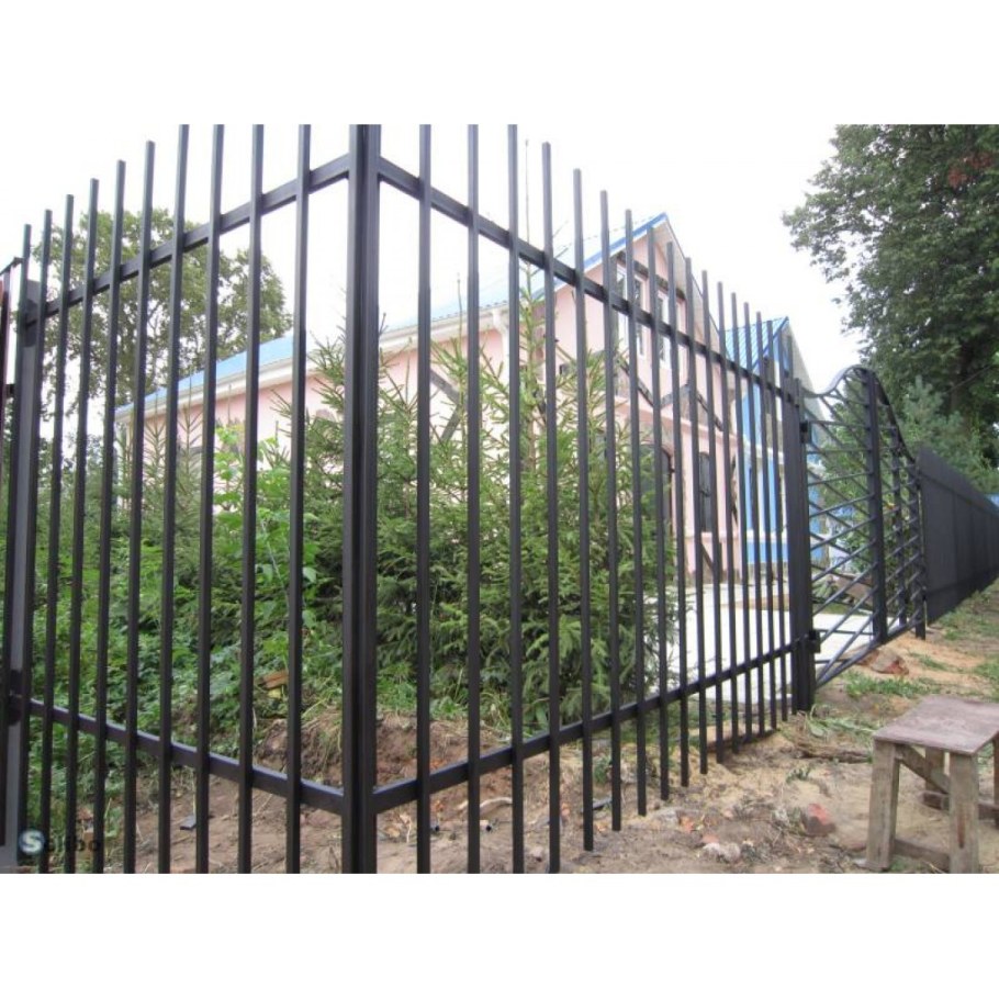 Забор из профильной трубы