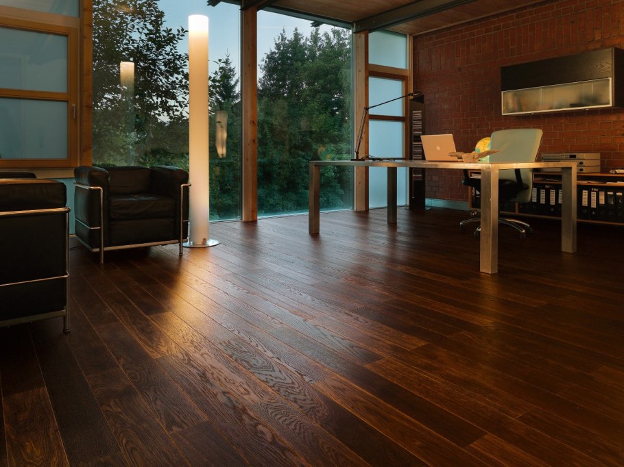 Паркетная доска из лиственницы в интерьере