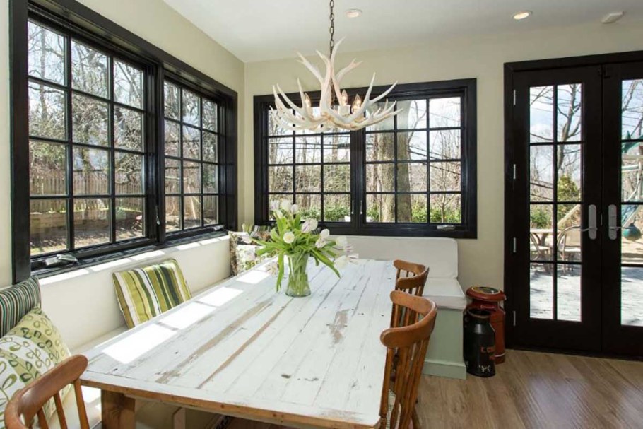 Черные окна в интерьере