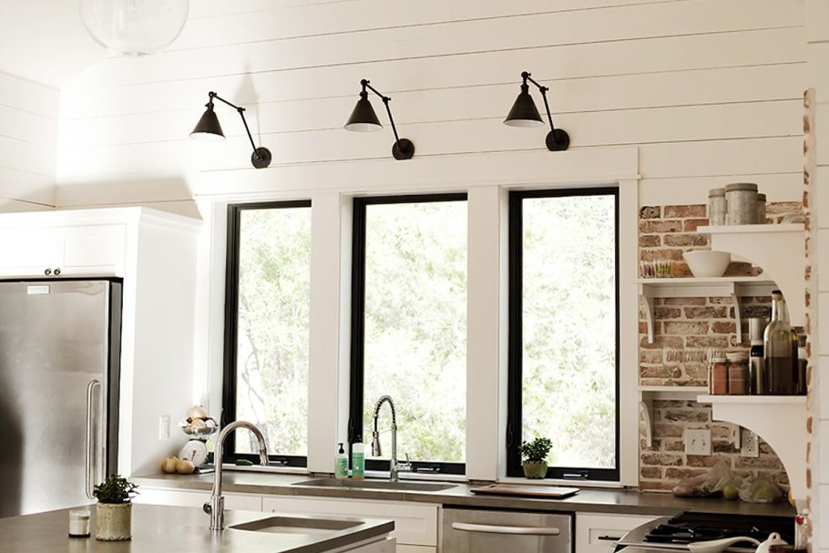 Светильник для оконных проемов