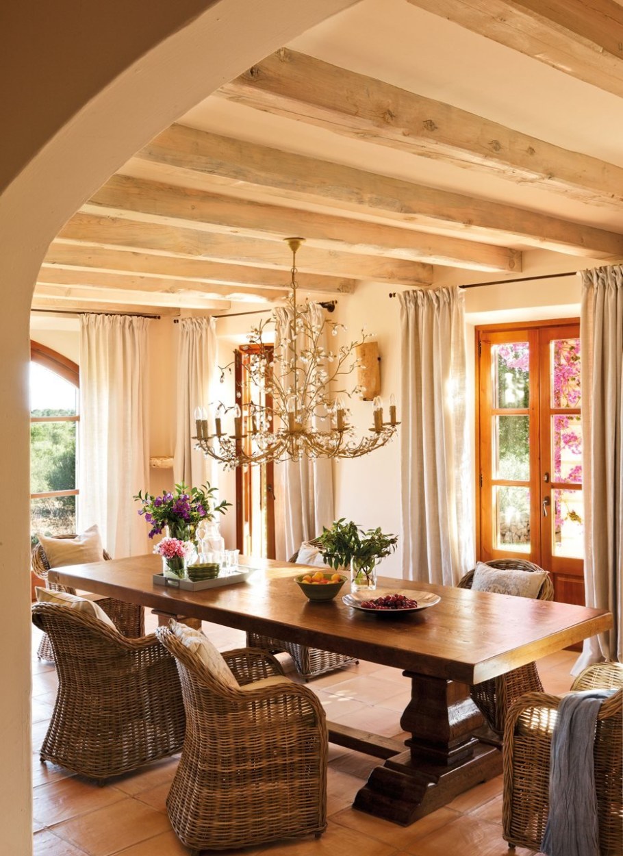 Деревянные балки в интерьере