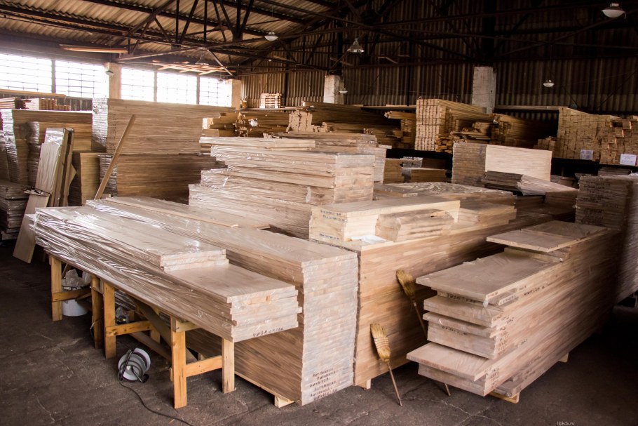 Лесозаводский лесоперерабатывающий комплекс