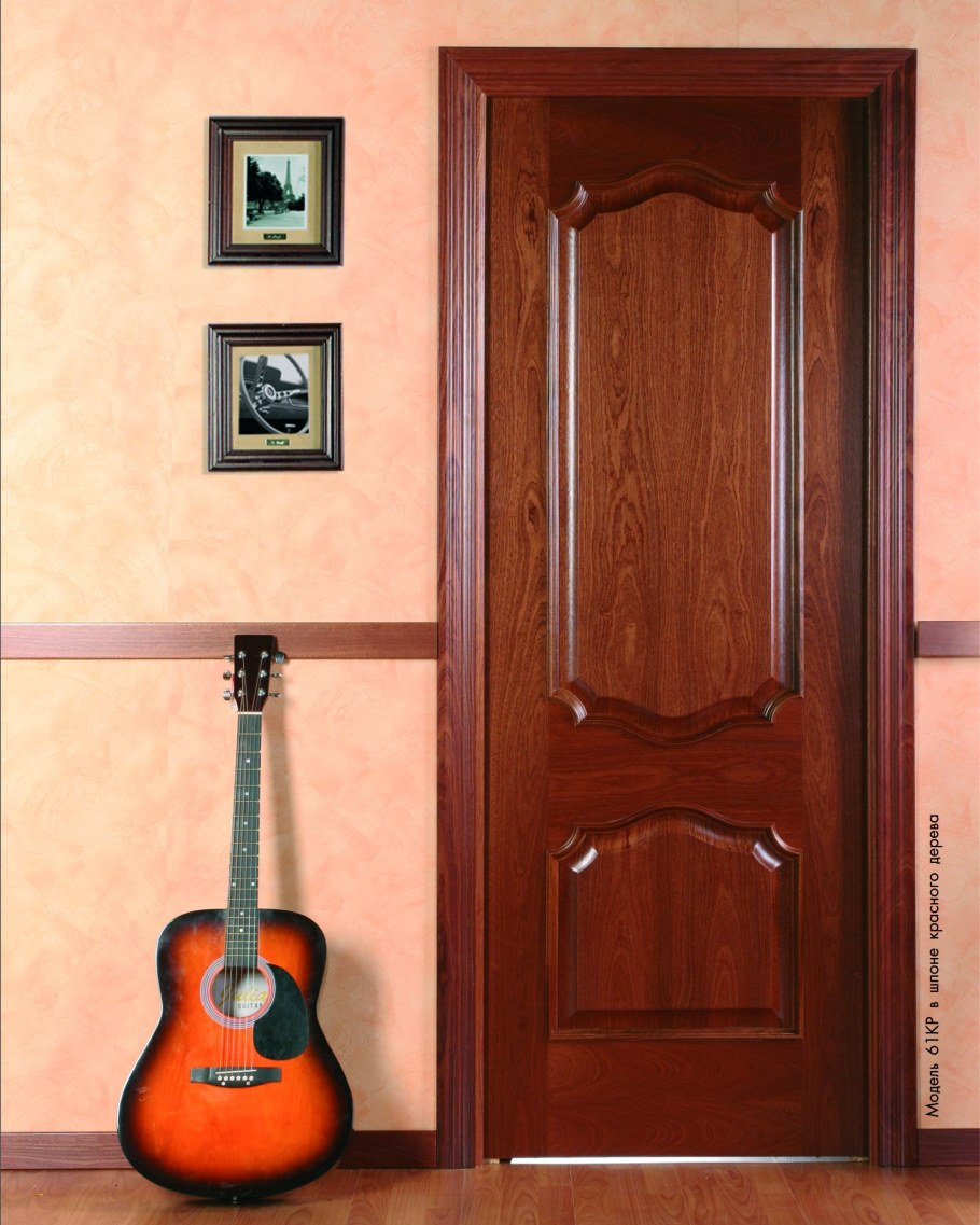 Двери шпон под красное дерево