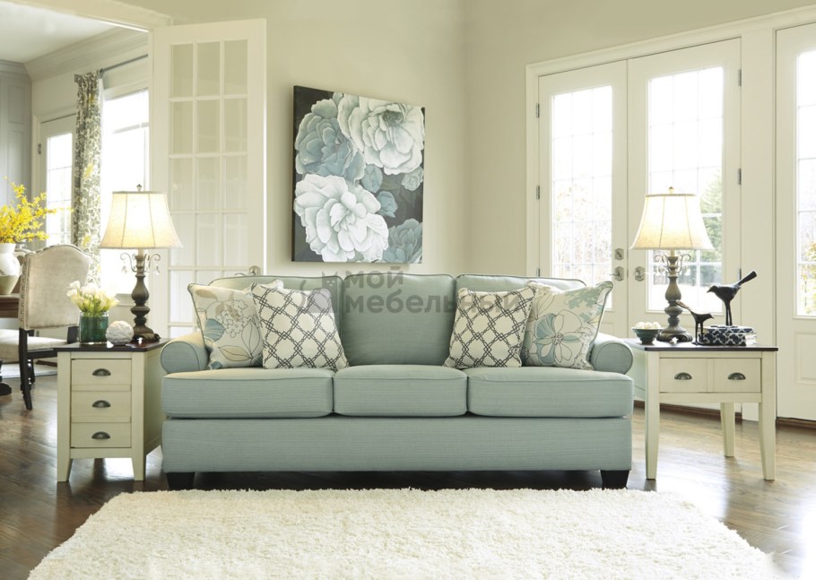 Диван в интерьере