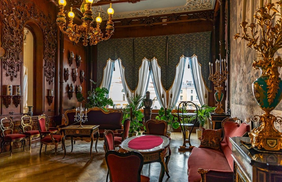 Юсуповский дворец на мойке в Санкт-Петербурге