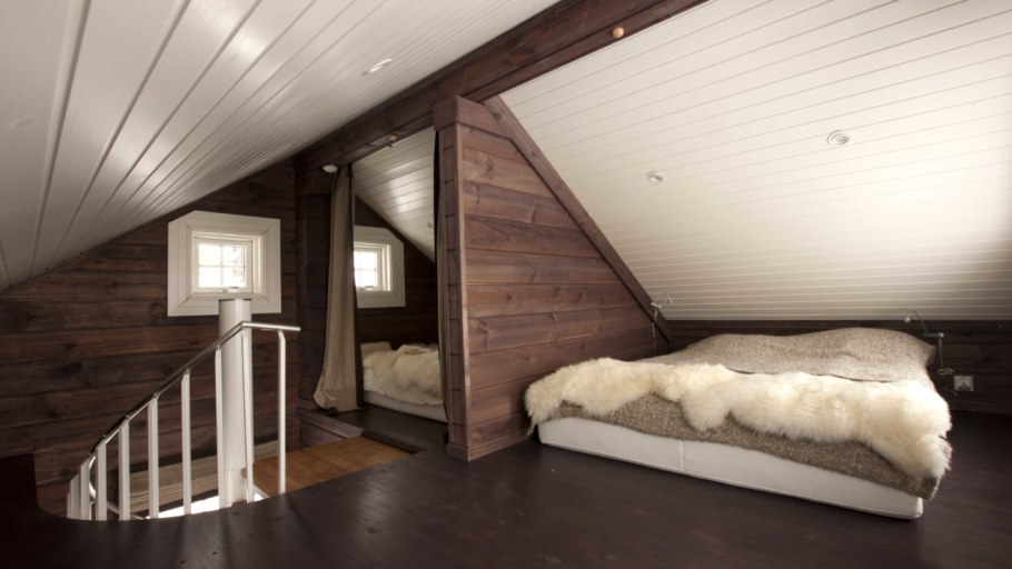 Интерьер мансарды