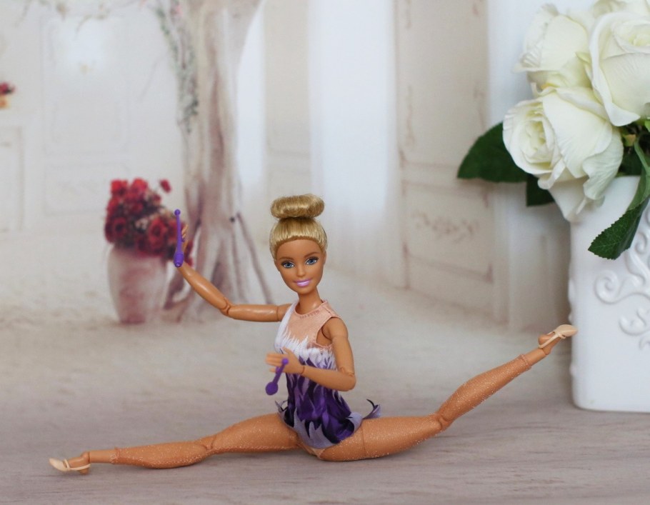 Кукла Barbie художественная гимнастика
