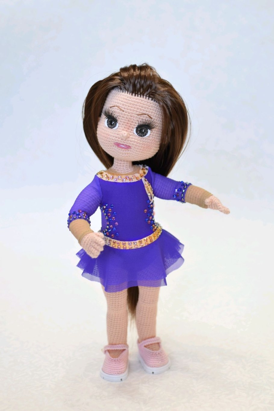 Кукла фигуристка на коньках рукоделие