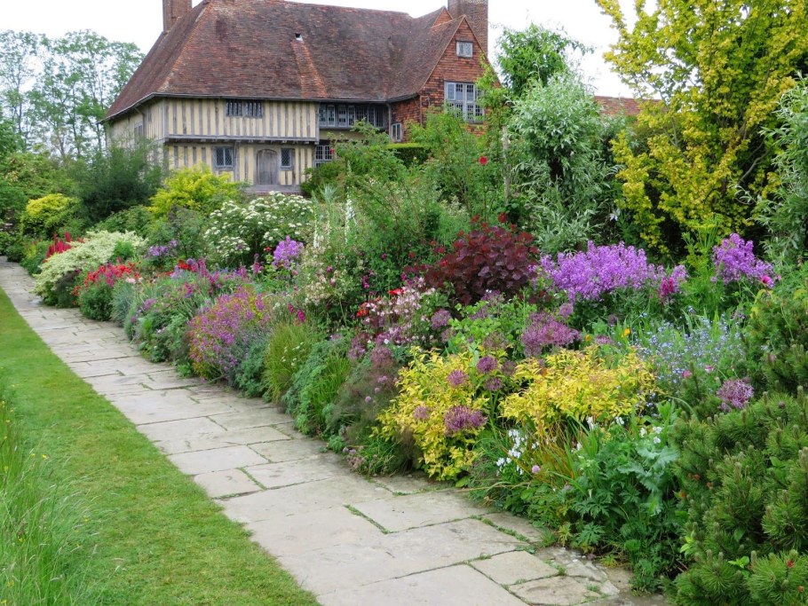 Миксбордер Кантри сад