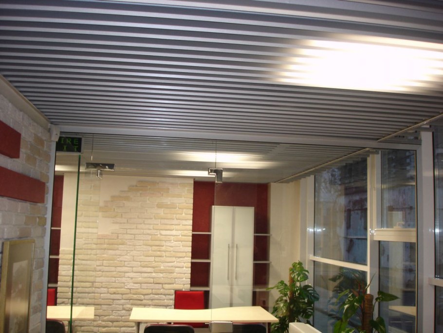 Профнастил на потолок