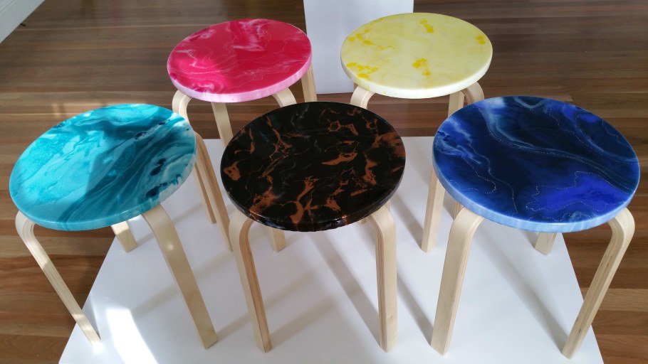 Стул из эпоксидной смолы
