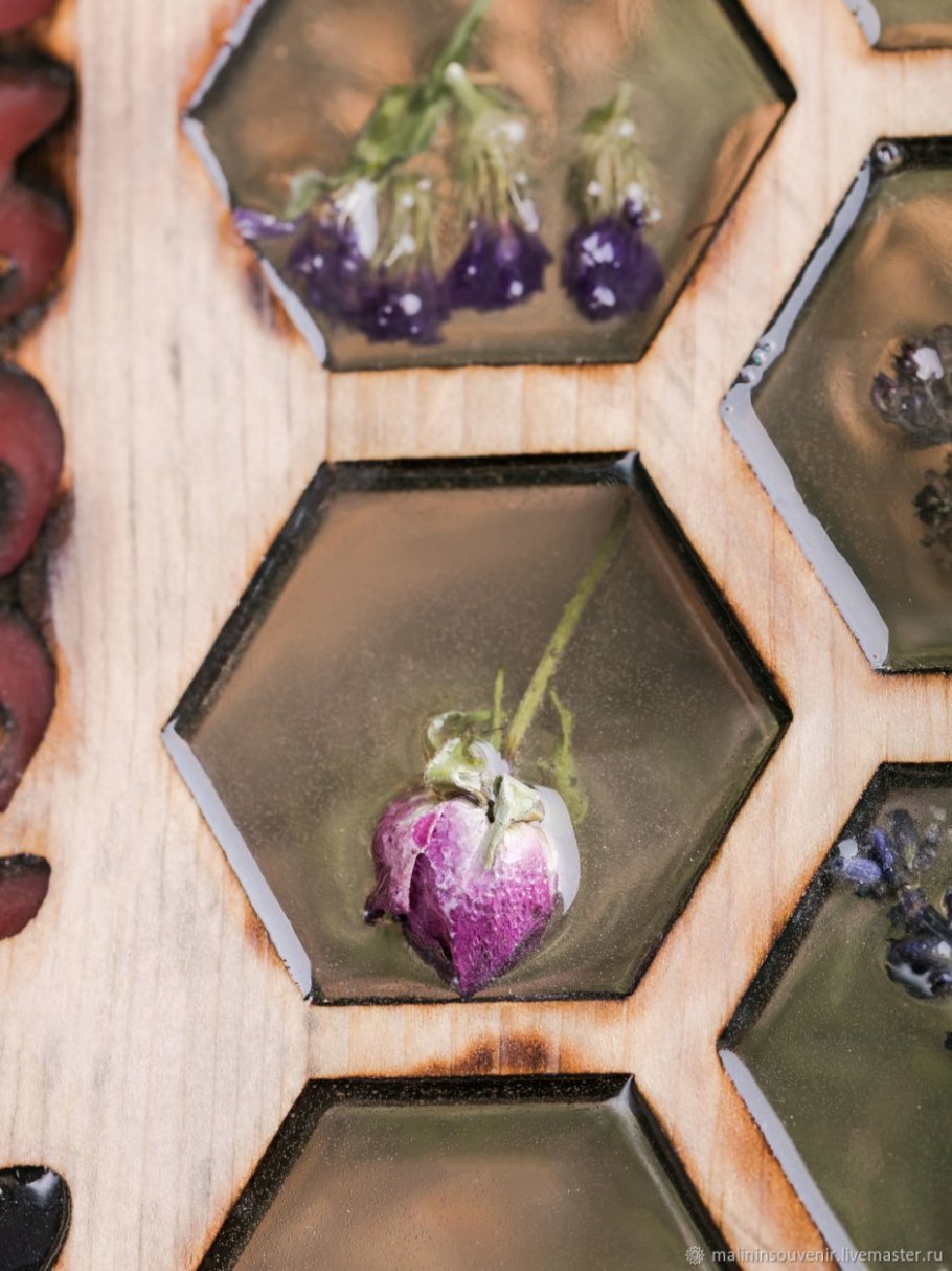 Шкатулка с эпоксидной смолой