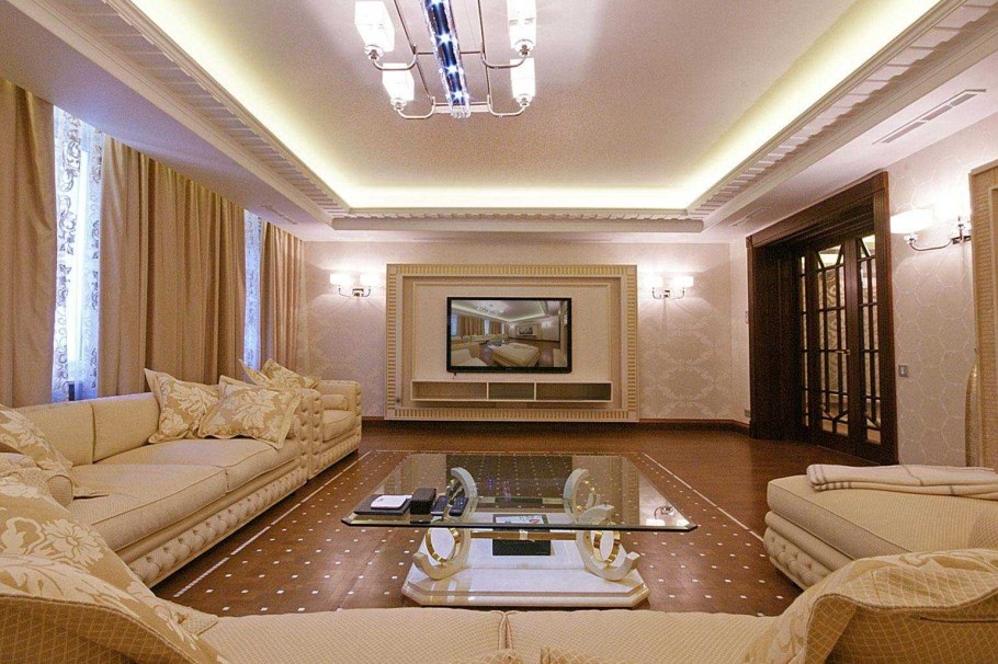 Интерьер зала в частном