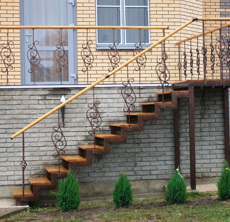 Наружная лестница