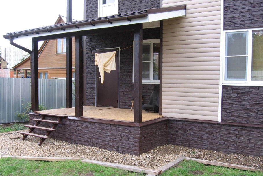 Терраса обшитая сайдингом