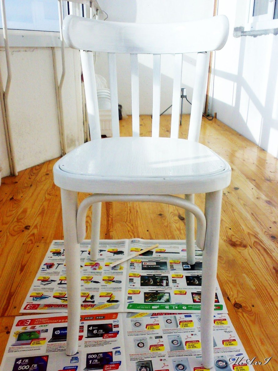 Перекраска Венского стула в белый цвет
