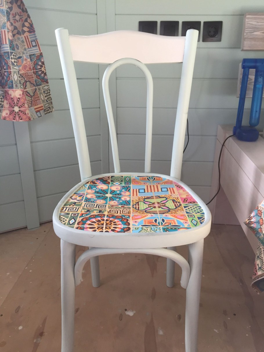 Декупаж стула