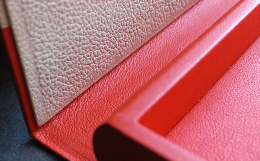 Обтянуть крышку