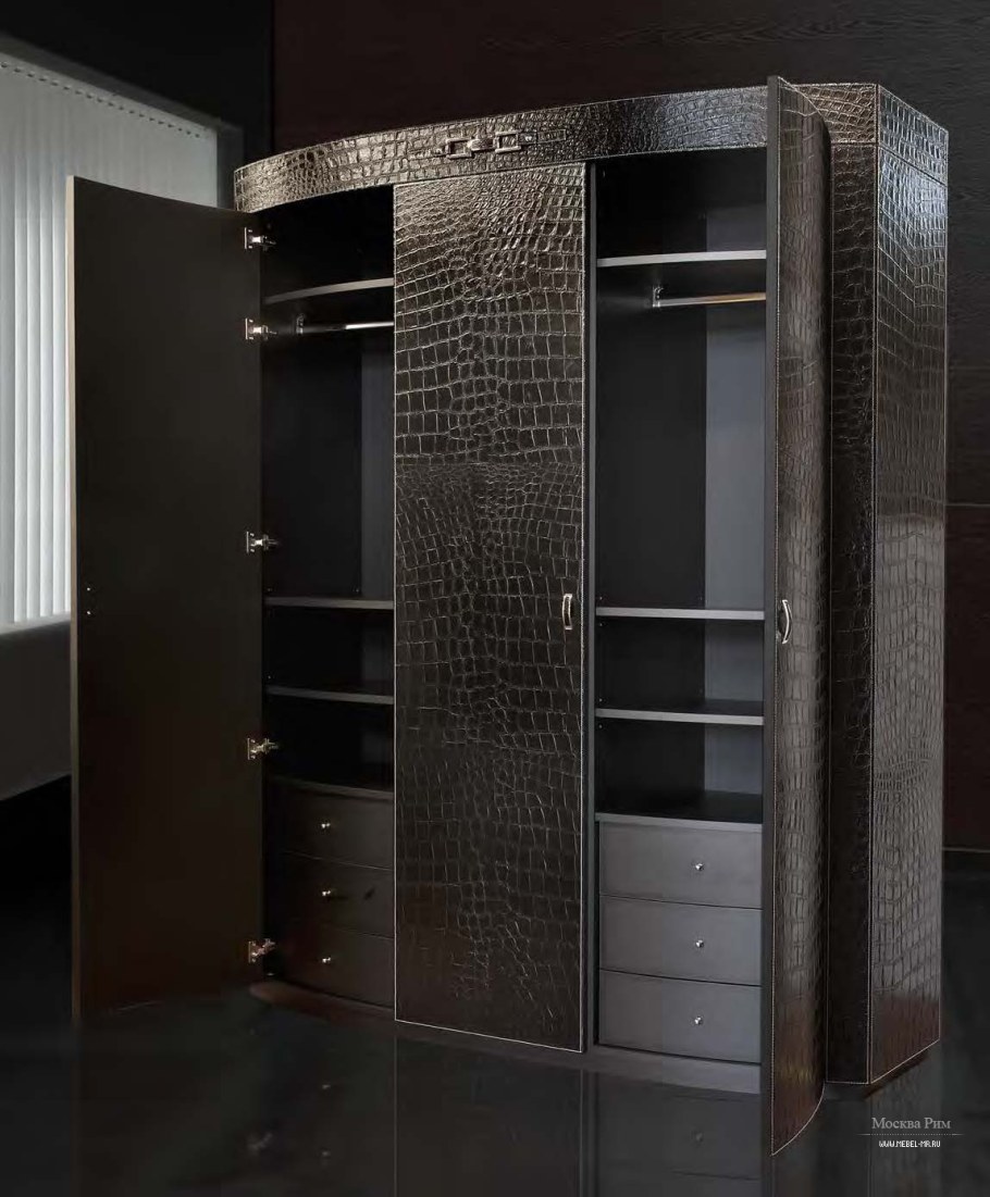 Шкаф из крокодиловой кожи