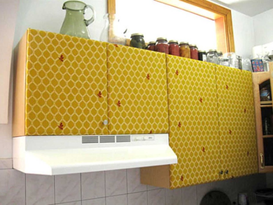 Обклеить фасад кухни пленкой