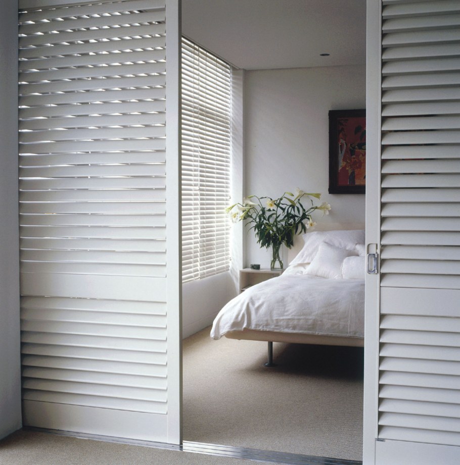 Жалюзийные раздвижные перегородки