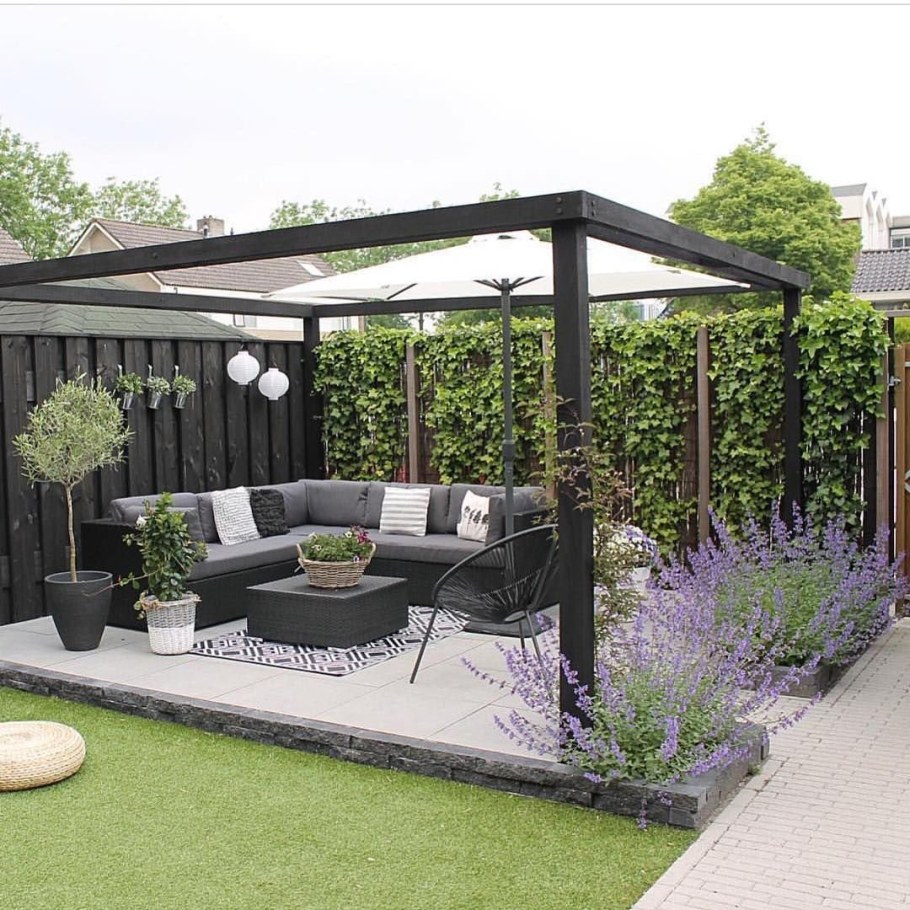 Пергола патио с мангалом