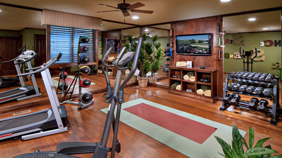 Домашний спортзал интерьер