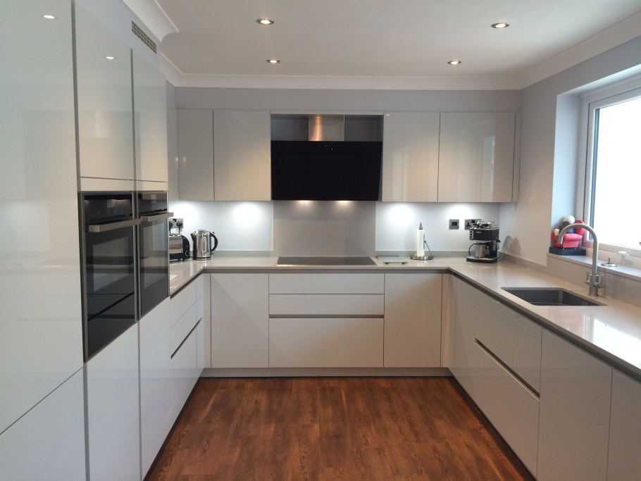 П-образная кухня