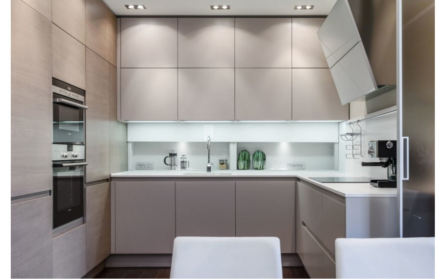 Современная маленькая кухня